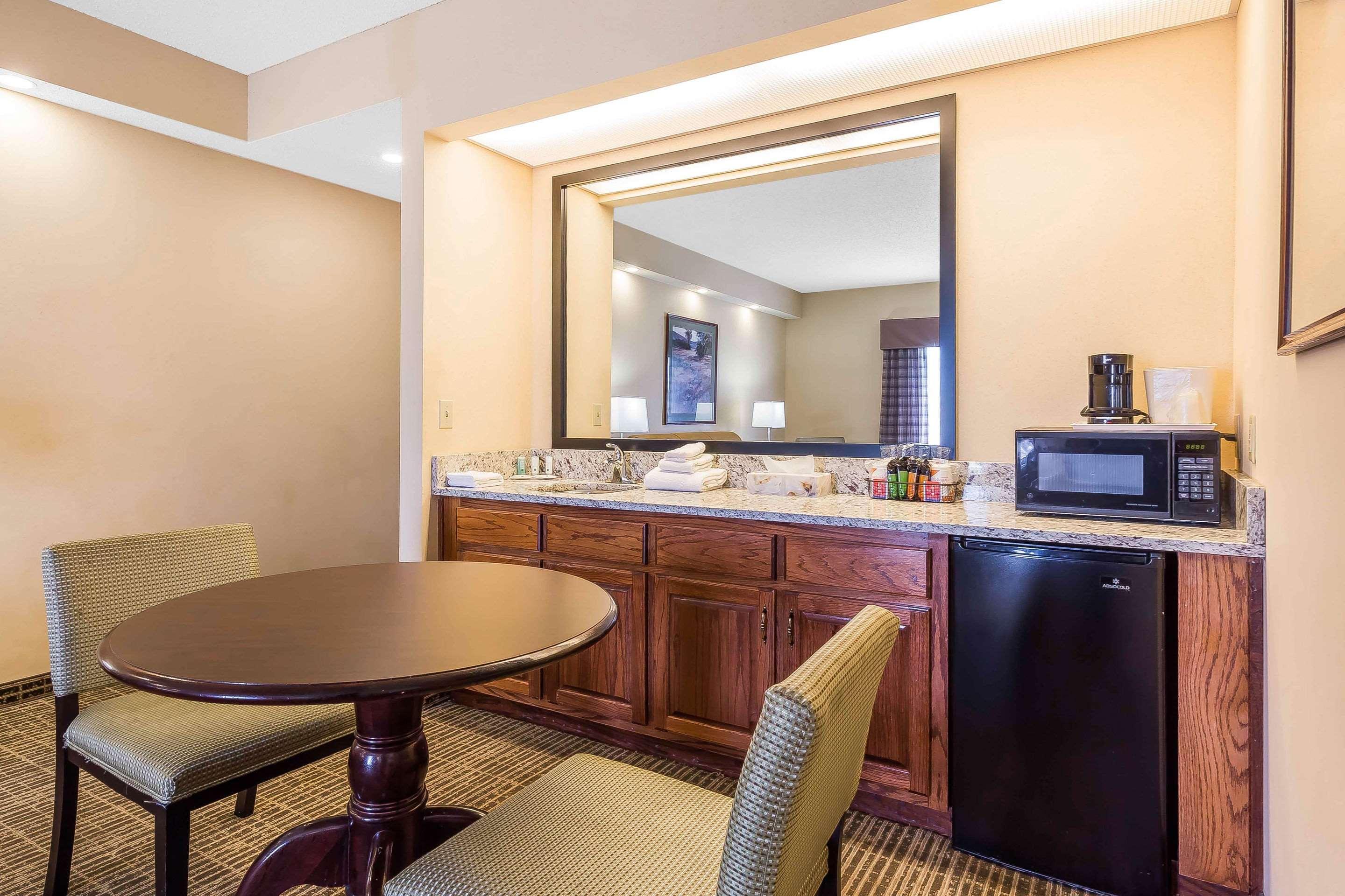 Quality Inn Alcoa Knoxville Bagian luar foto